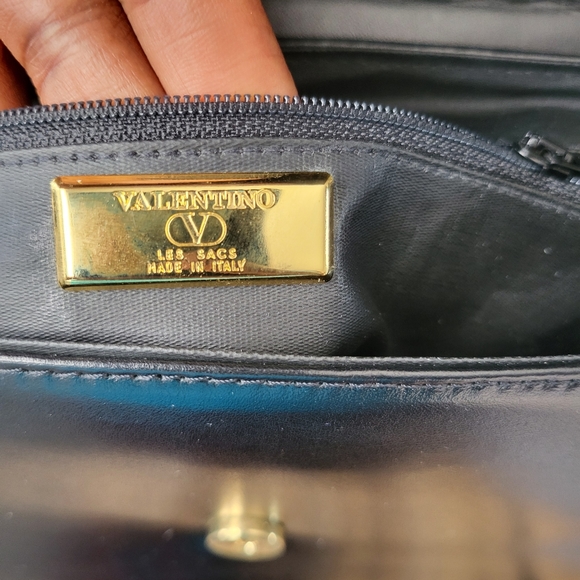 Valentino Garavani Black Leather Crossbody Bag - Picture 3 of 8